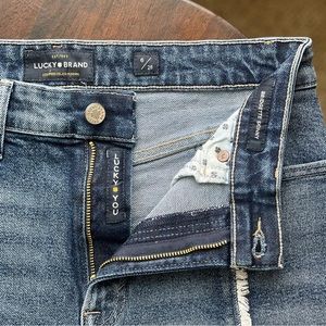 4 pairs of Size 6/28 Lucky Brand Jeans being sold as a bundle.